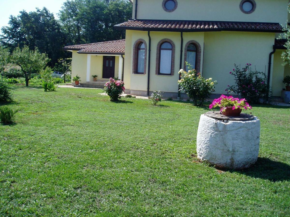 Ta-ti * Umag